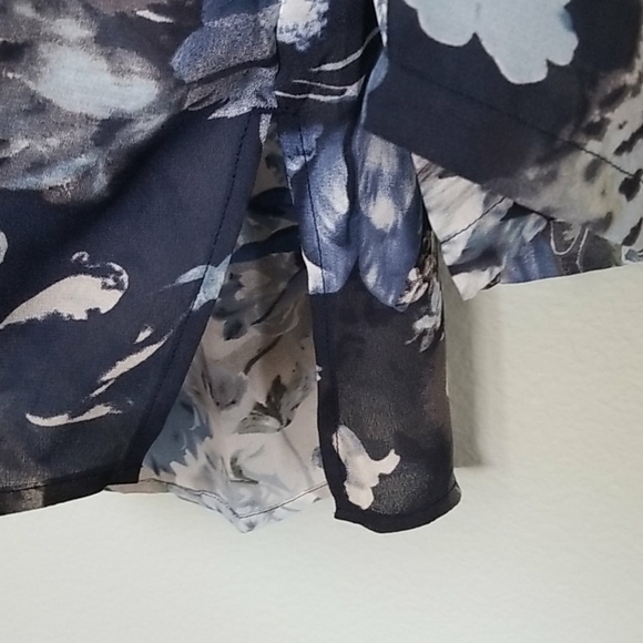 Soft surroundings Danica Office Botanical Lightweight floral blouse XS - Picture 5 of 8